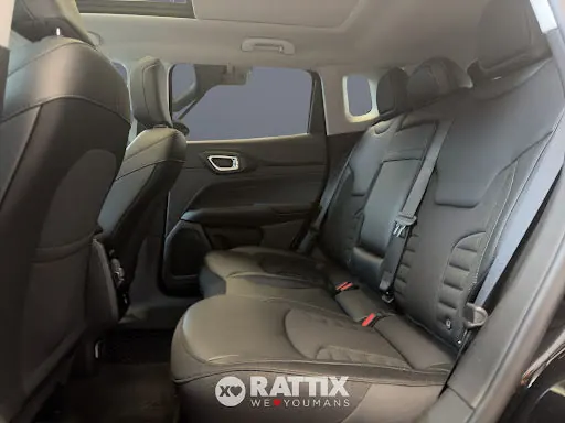 gallery-xr39yt.jpeg